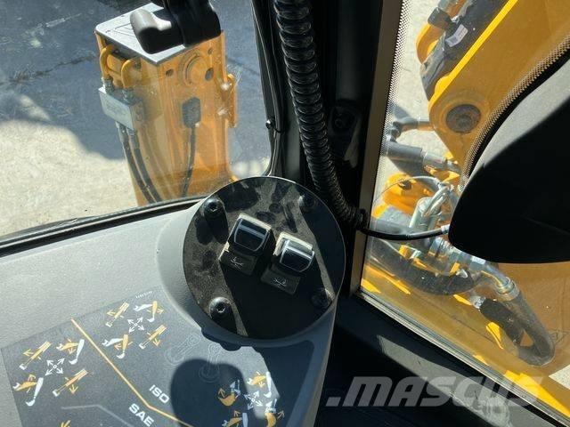 JCB 3CX Plus AEC Екскаватори-навантажувачі