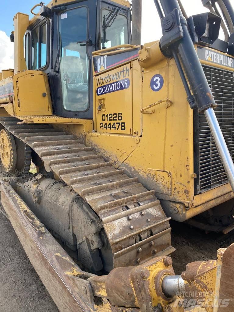 CAT D 6 R XL III Гусеничні бульдозери