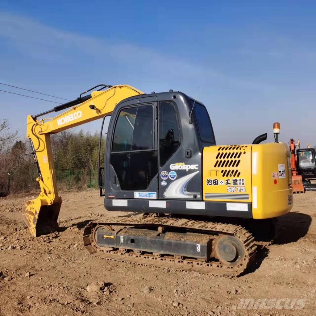 Kobelco SK75-8 Середні екскаватори 7т. - 12т.