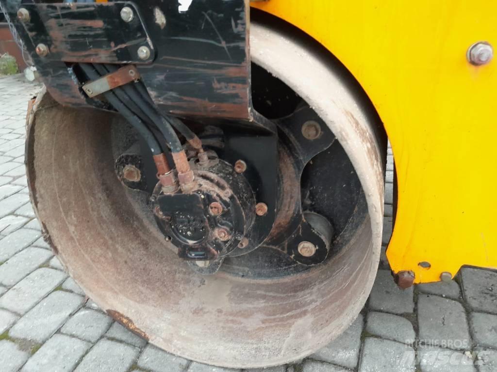 JCB VMT 260-120 Котки тротуарні