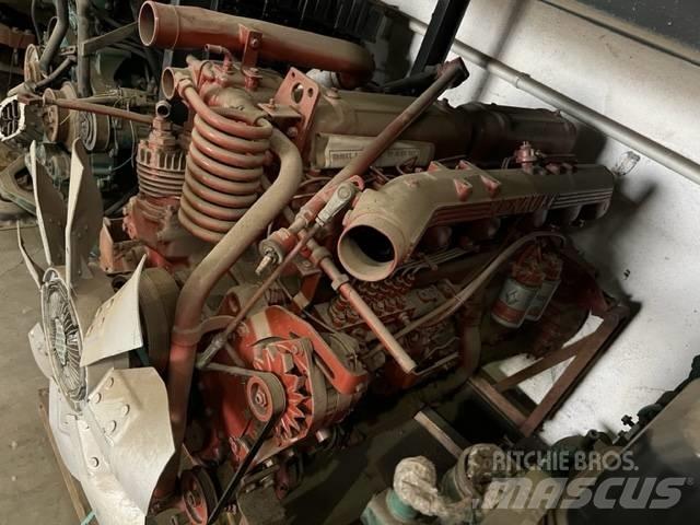Renault 385.19 Двигуни