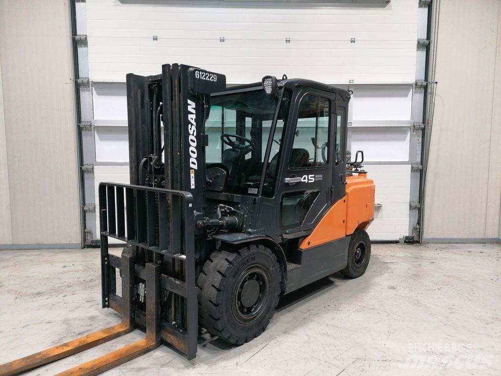 Doosan G45SC-7 Газові навантажувачі