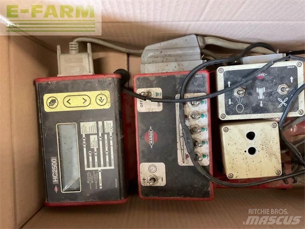 Hardi Master Причіпні обприскувачі