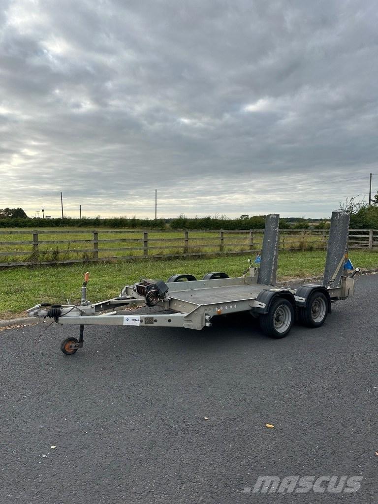  MOTIV TC3000 Легкі причепи