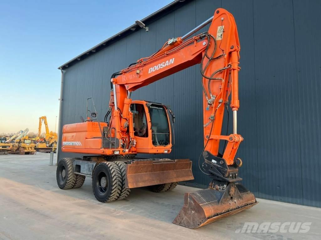 Doosan DX170W Колісні екскаватори