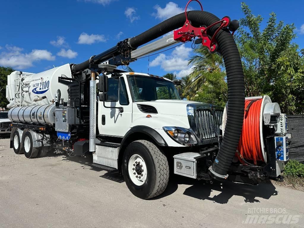 International 7500 Комбі/Вакуумні вантажівки