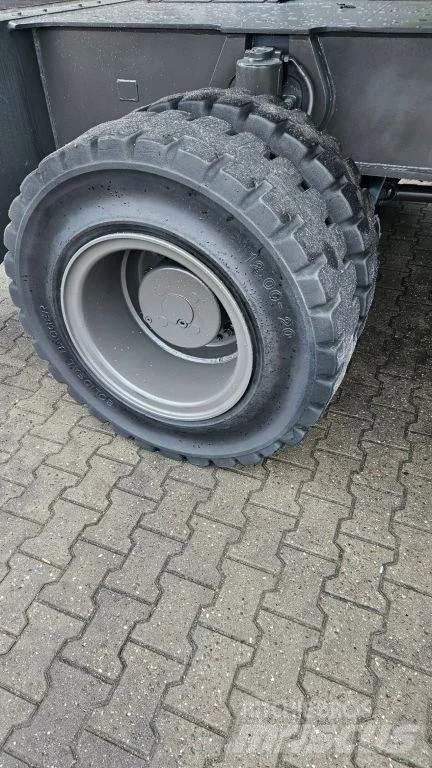 Sennebogen 835MD Перевантажувачі металобрухту/промислові навантажувачі