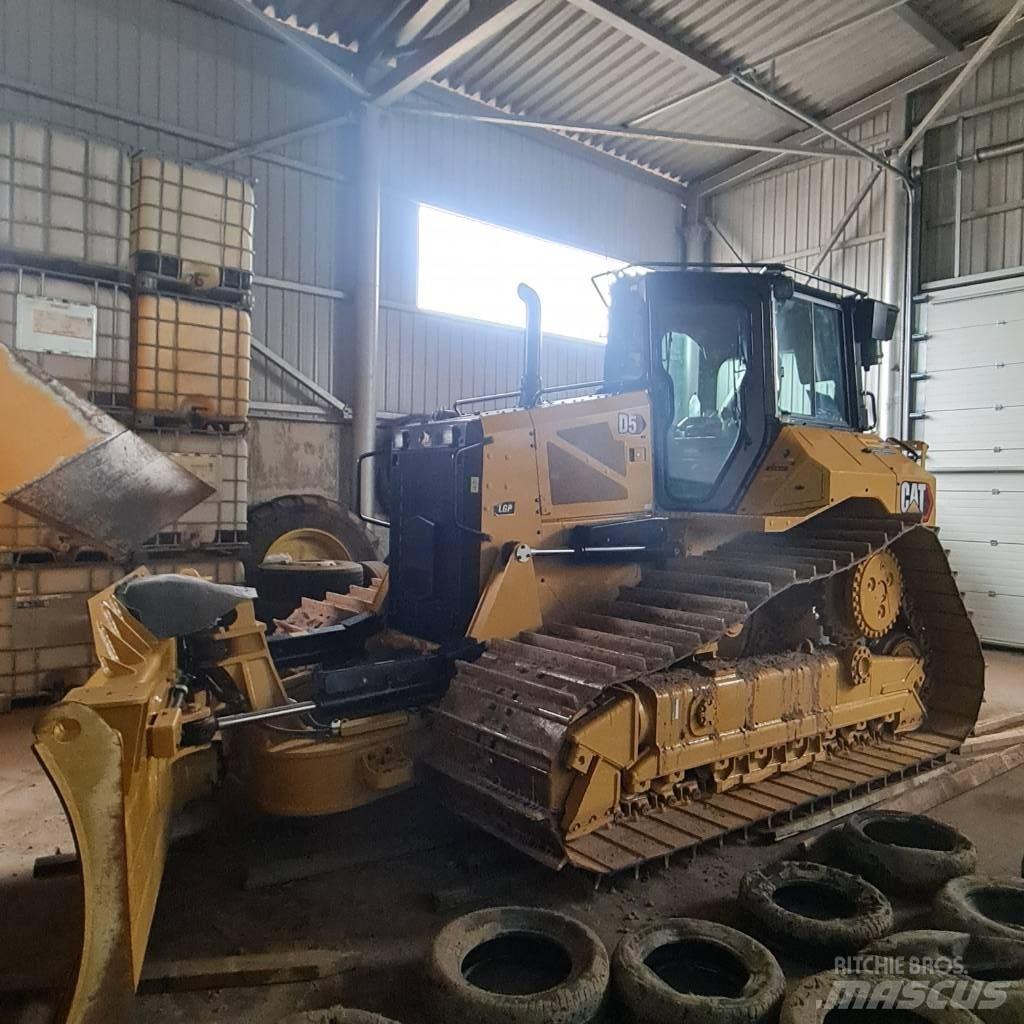 CAT D 5 LGP Гусеничні бульдозери