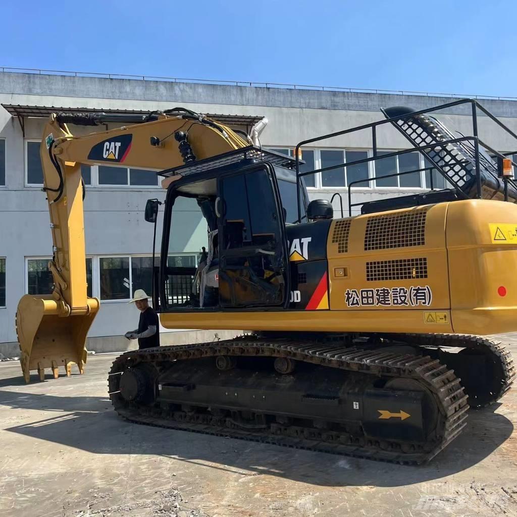 CAT 330 D Гусеничні екскаватори