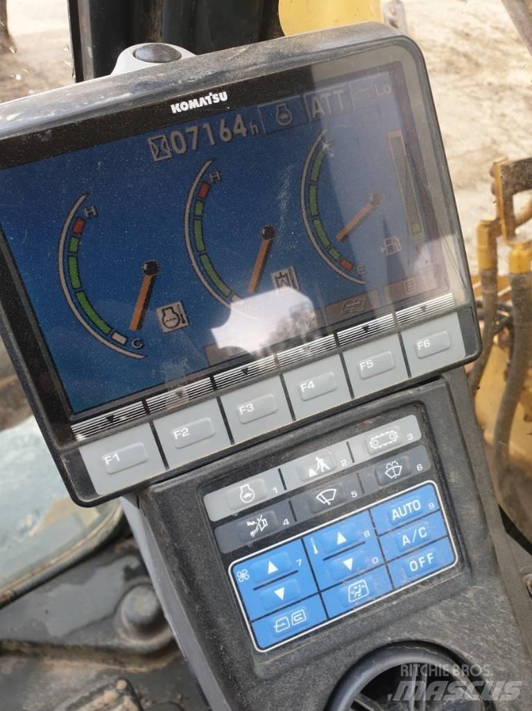 Komatsu PC138US-8 Гусеничні екскаватори