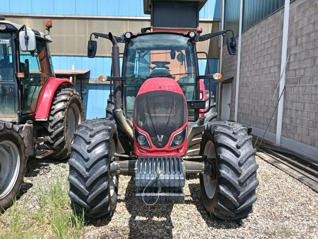 Valtra A 114 Трактори
