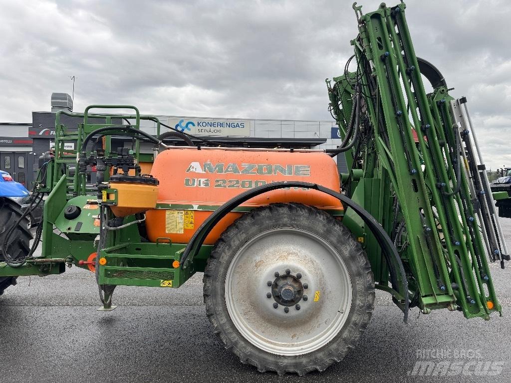 Amazone UG 2200 Nova Причіпні обприскувачі
