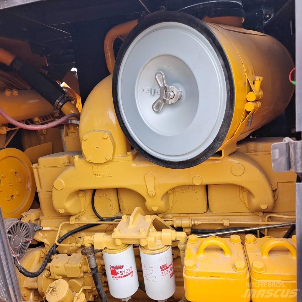 Shantui SD 22 Гусеничні екскаватори