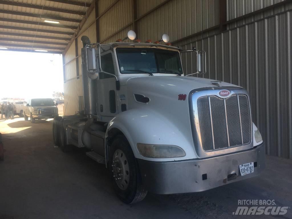 Peterbilt 386 Тягачі
