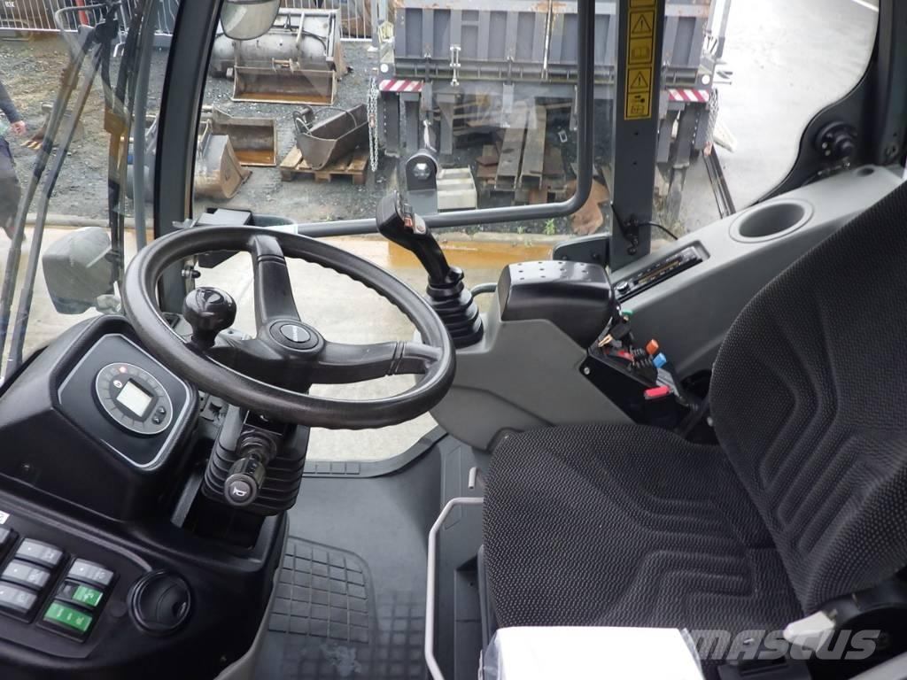 Kramer 8115 Фронтальні навантажувачі