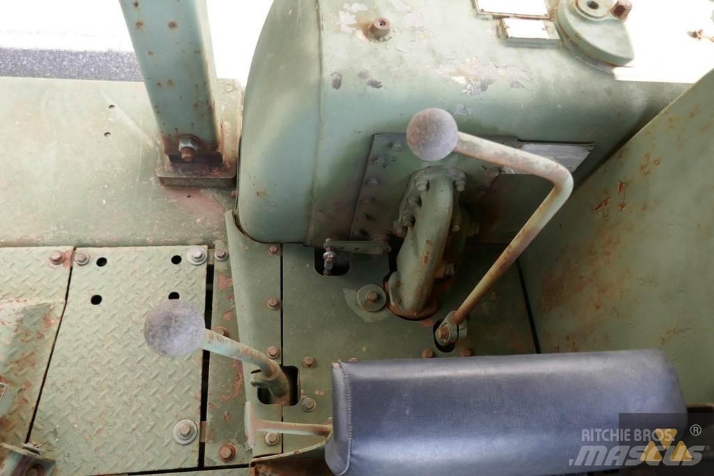 CAT D7F Ex-army Гусеничні бульдозери