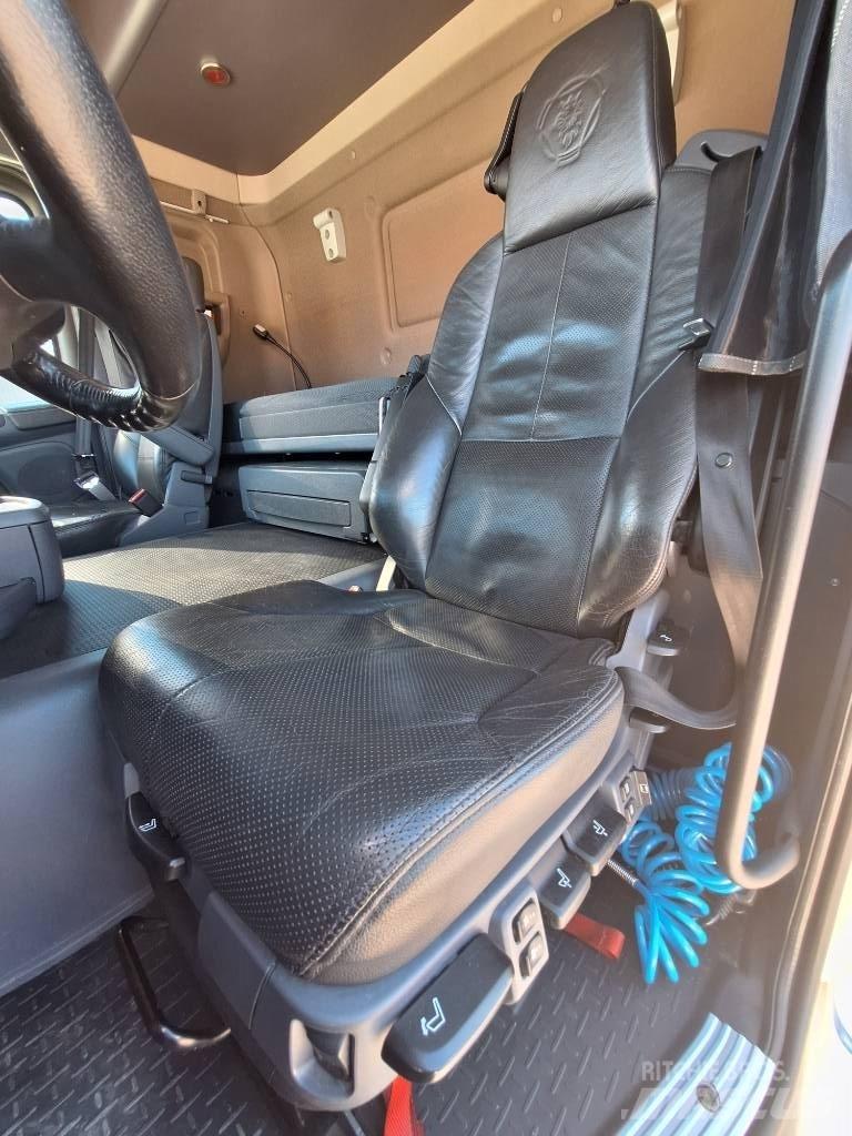Scania G490 LB8x4*4 Автокрани