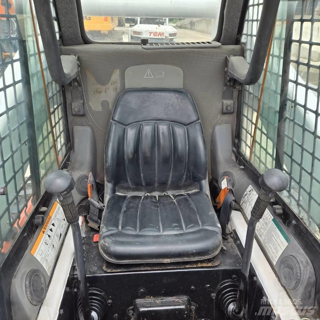 Bobcat S 300 Міні-навантажувачі