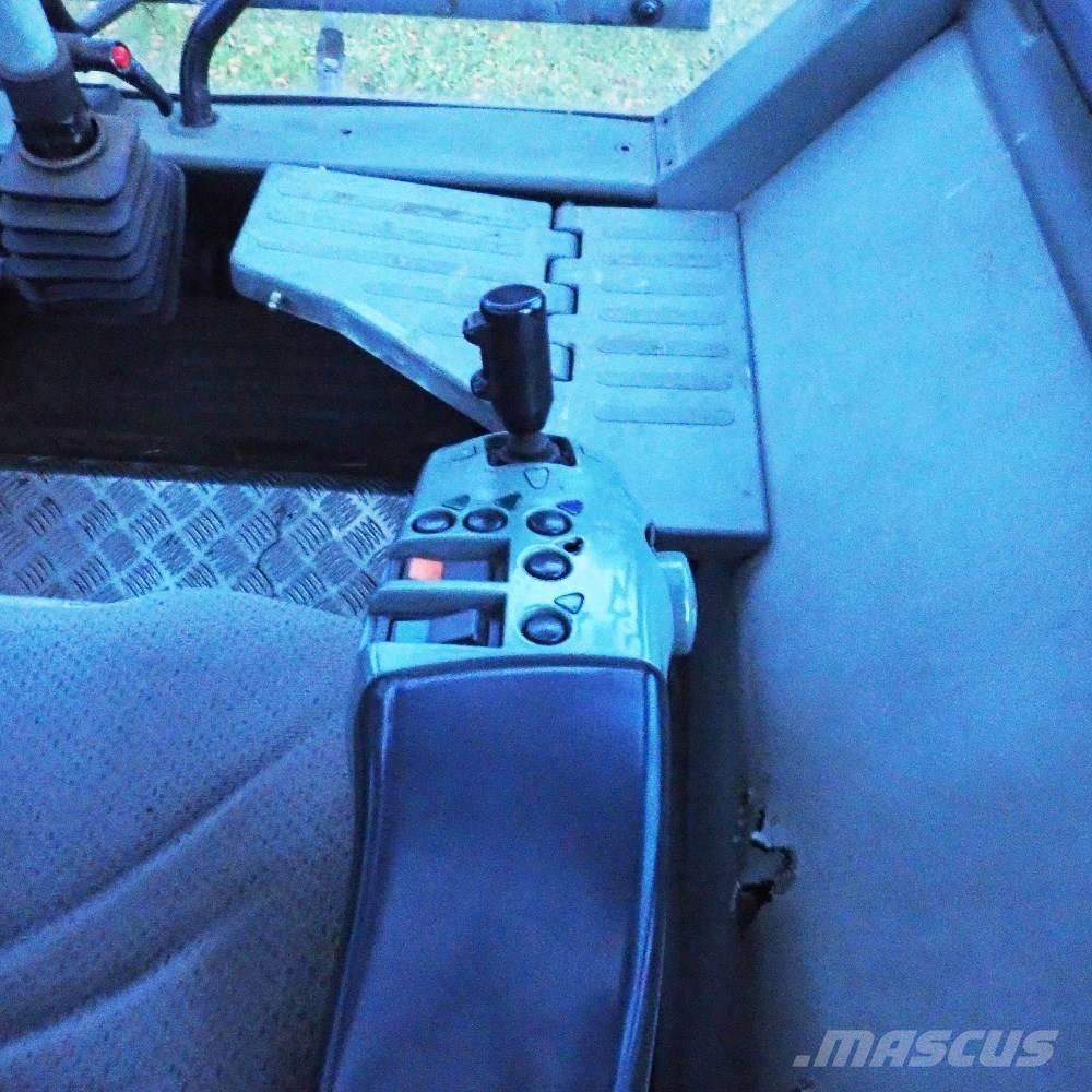 Valtra T 170 Трактори