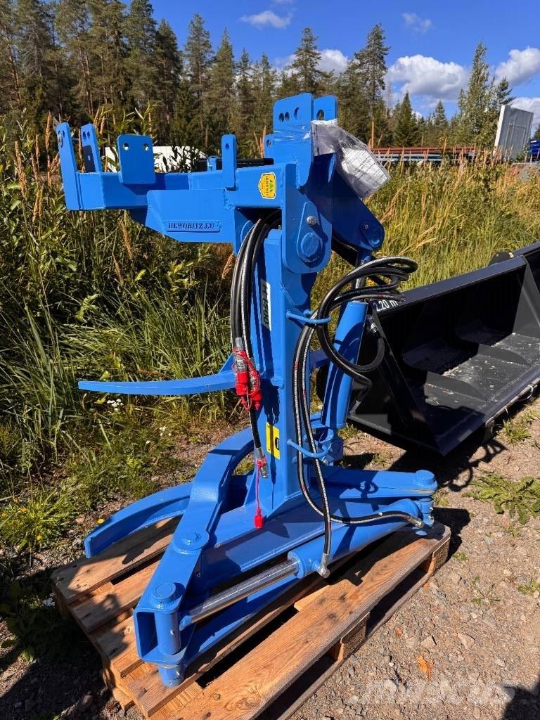  HEVO H1500 Крани-навантажувачі