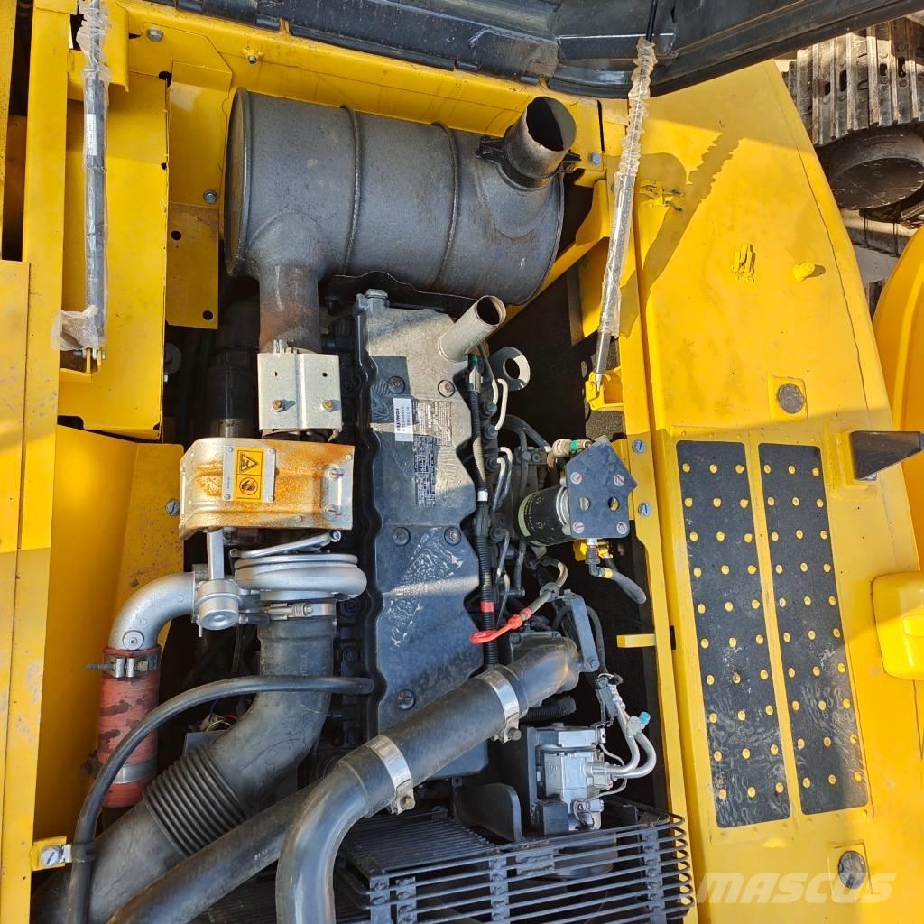 Komatsu PC 220 Гусеничні екскаватори