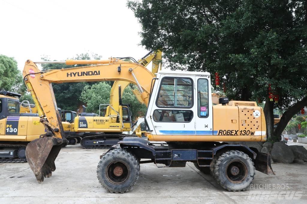 Hyundai Robex 130 W Колісні екскаватори