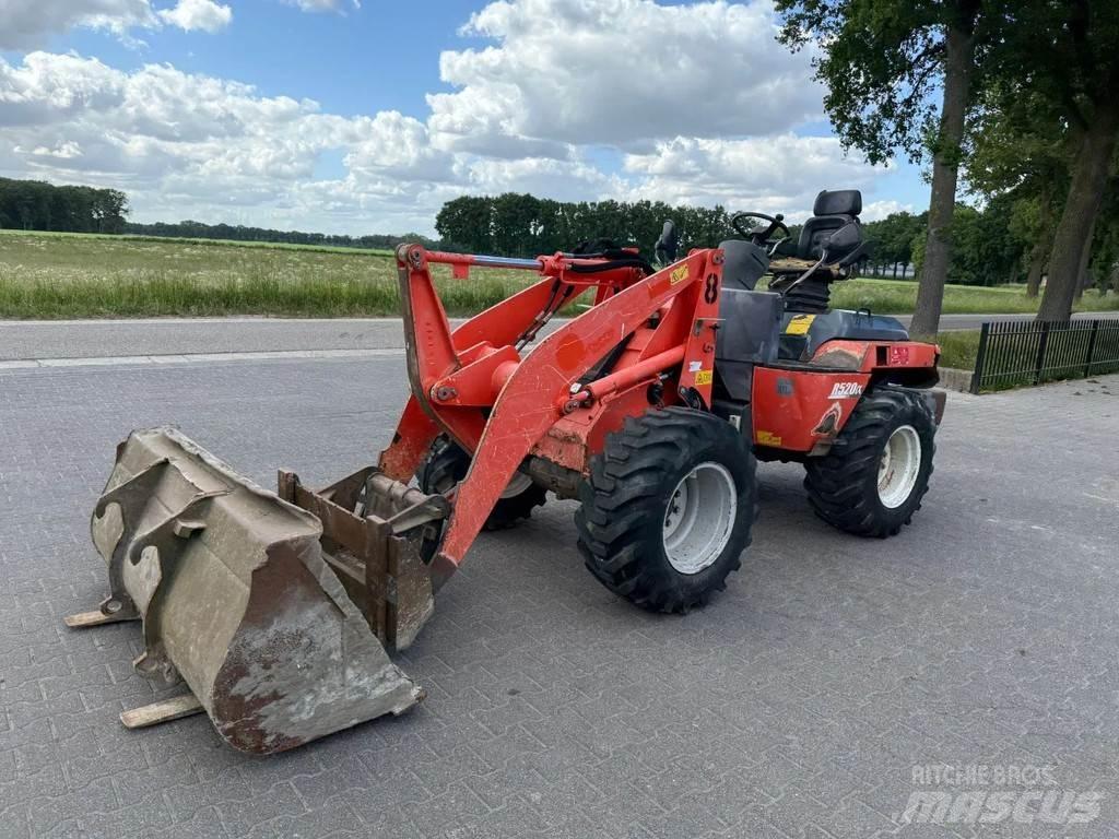 Kubota R520NH Фронтальні навантажувачі