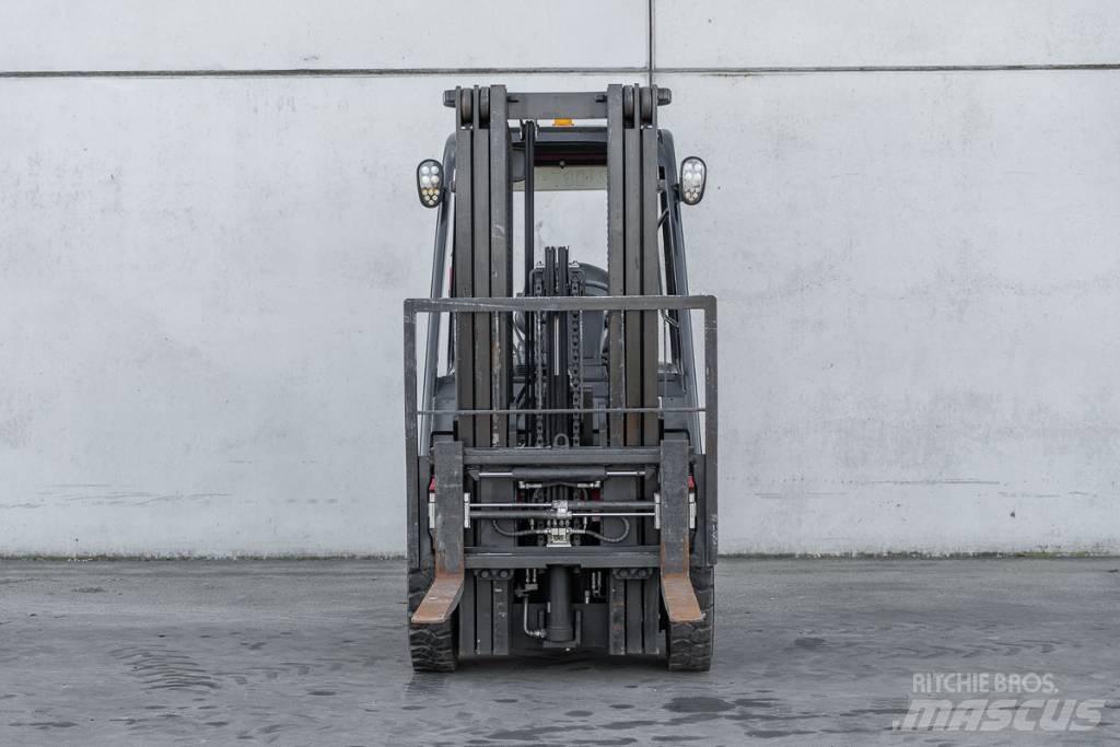 Manitou MI 25 D Дизельні навантажувачі