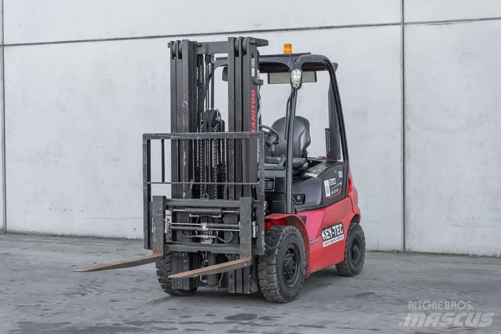 Manitou MI 25 D Дизельні навантажувачі