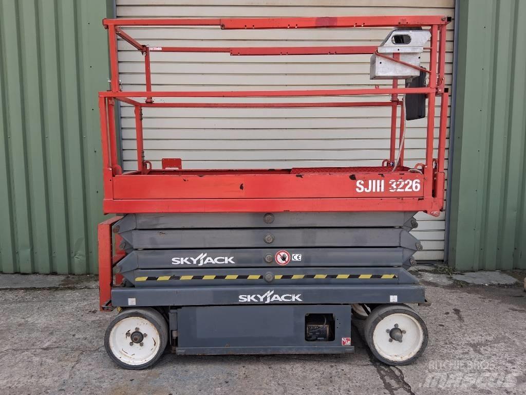 SkyJack SJ III 3226 Підйомники-ножиці