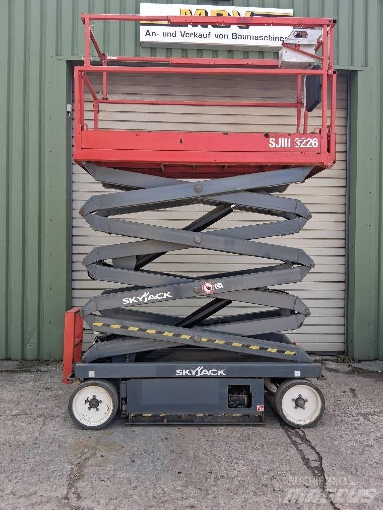 SkyJack SJ III 3226 Підйомники-ножиці
