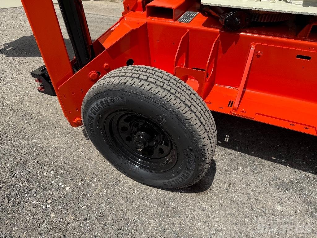 JLG T 500 J Вишки-причепи
