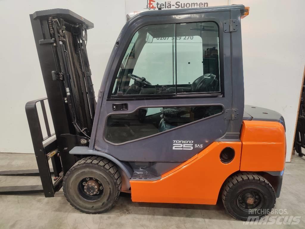 Toyota 02-8 FDF25 Дизельні навантажувачі