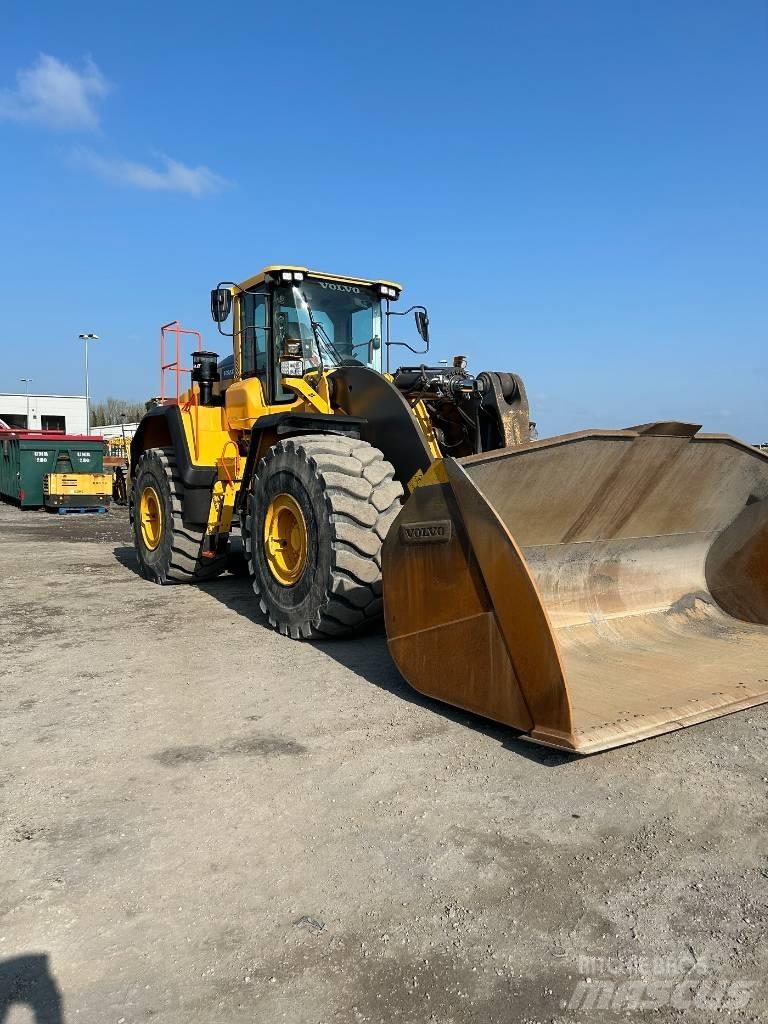 Volvo L 260 H Фронтальні навантажувачі
