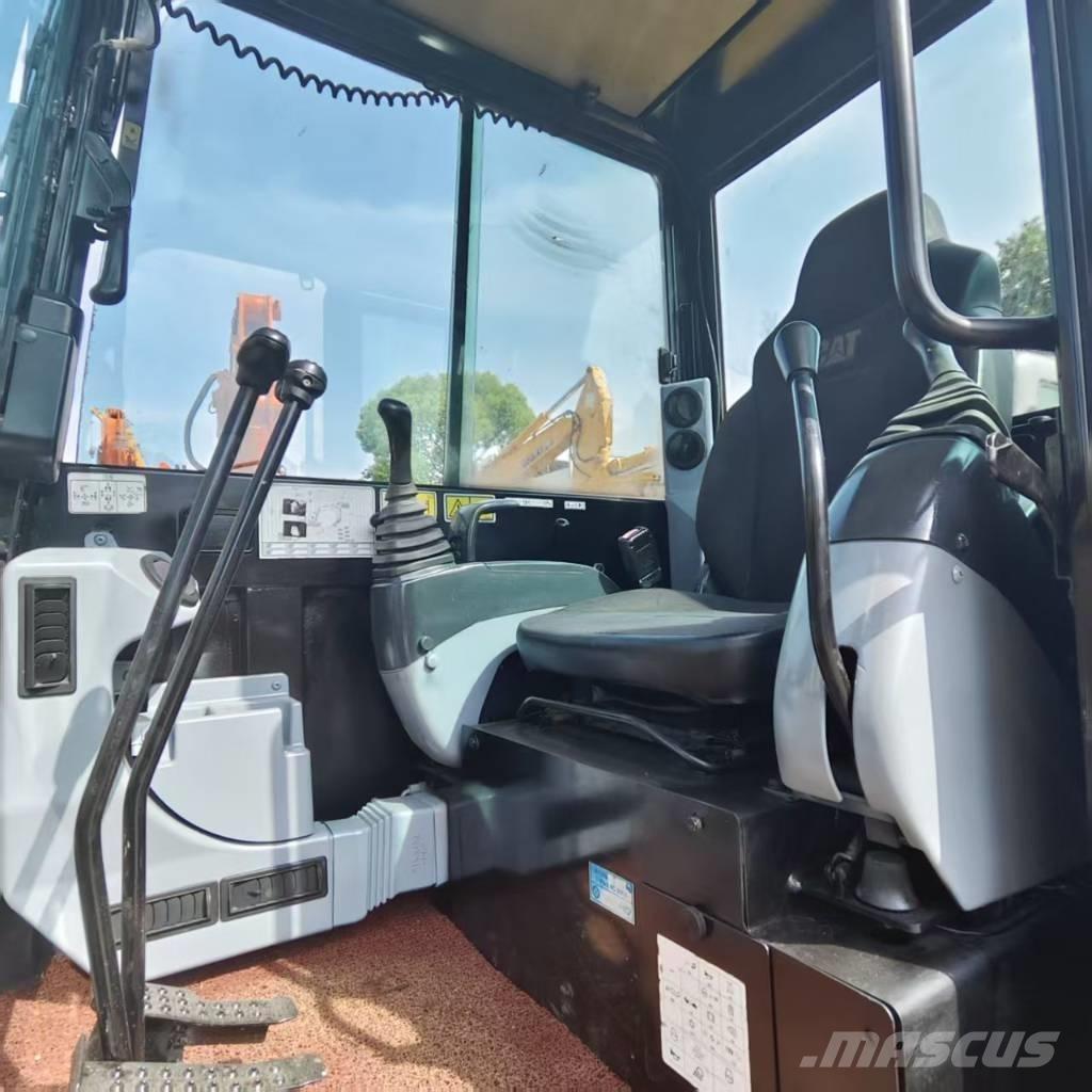 CAT 305.5 E Міні-екскаватори < 7т