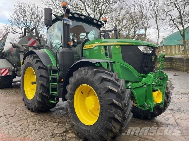 John Deere 6R 250 Трактори