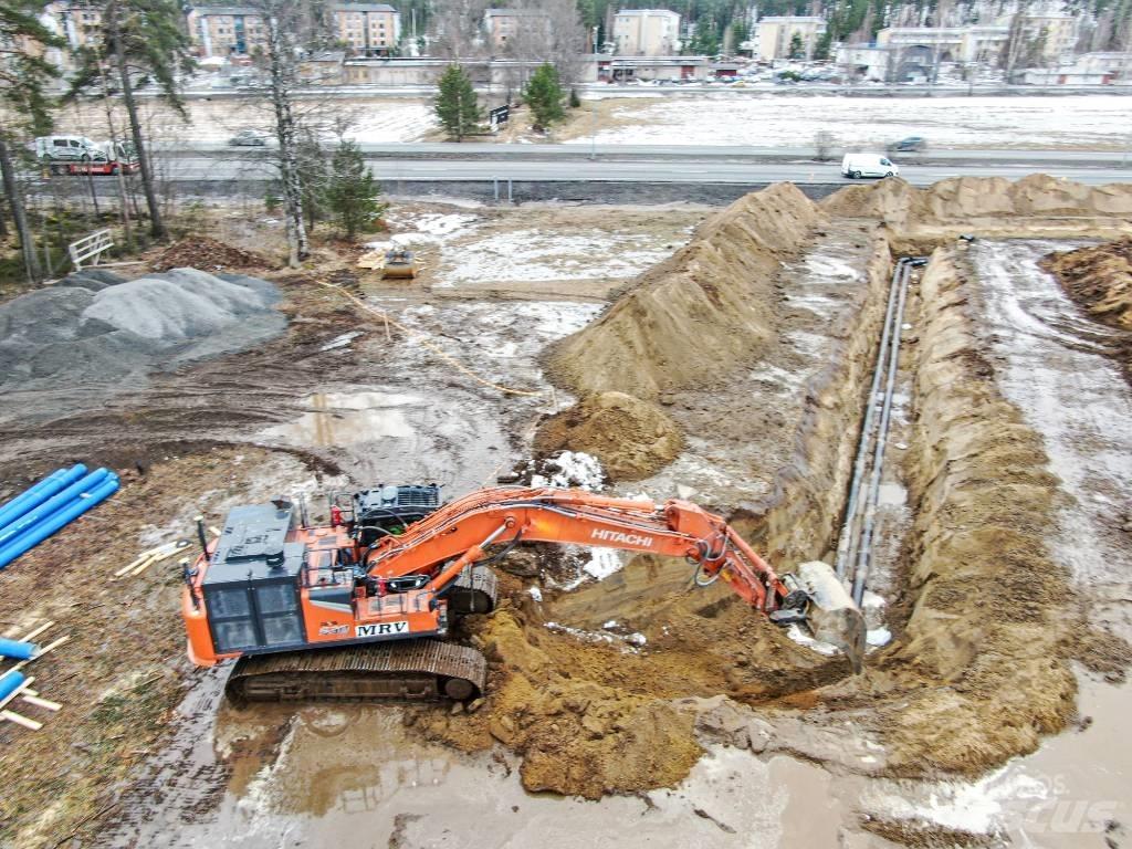 Hitachi ZX530LCH-7 Гусеничні екскаватори