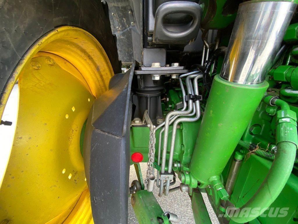 John Deere 6120R Трактори