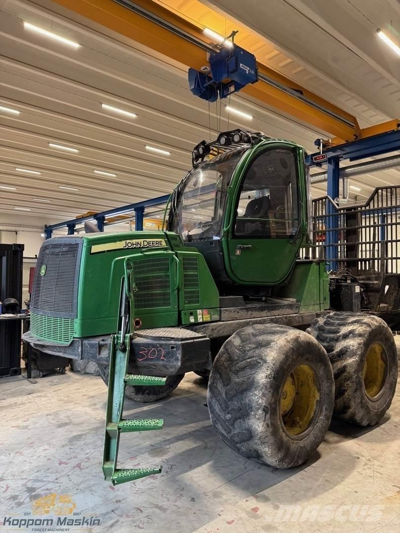 John Deere 1210E Форвардери