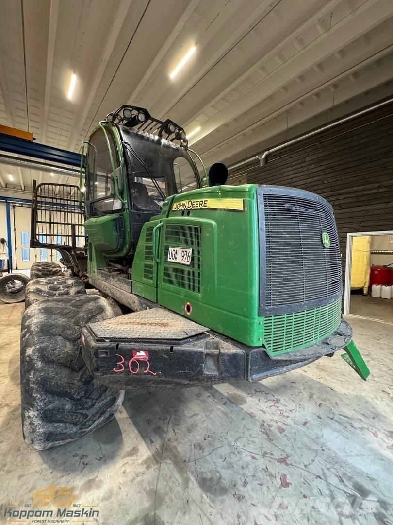 John Deere 1210E Форвардери