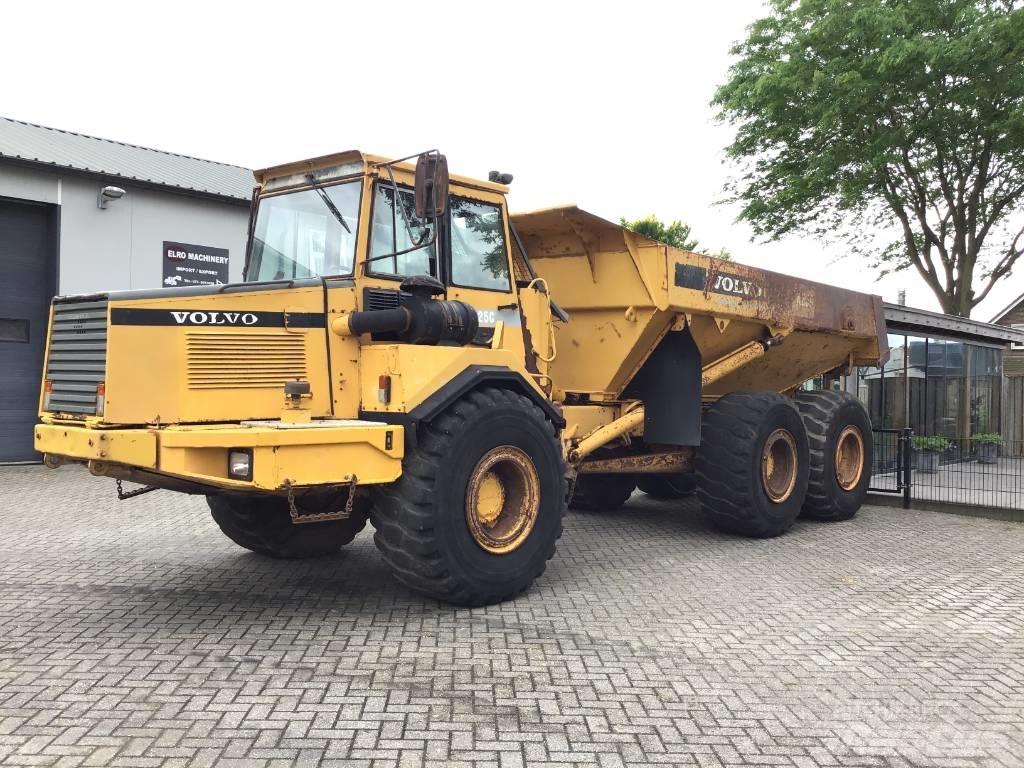 Volvo A 25 C Зчленовані самоскиди