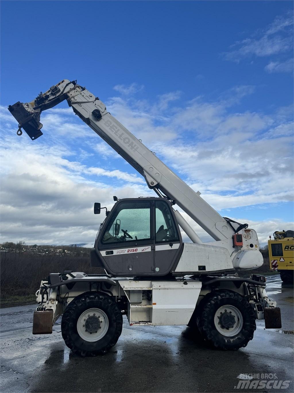 Manitou MRT 2150 Телескопічні навантажувачі