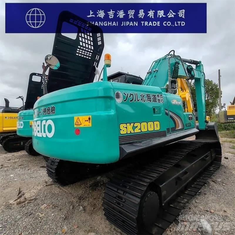 Kobelco 200 Гусеничні екскаватори