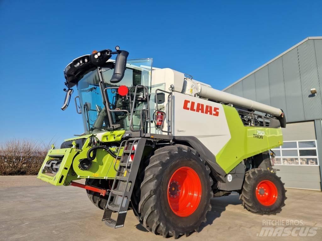 CLAAS Trion 750 Зернозбиральні комбайни