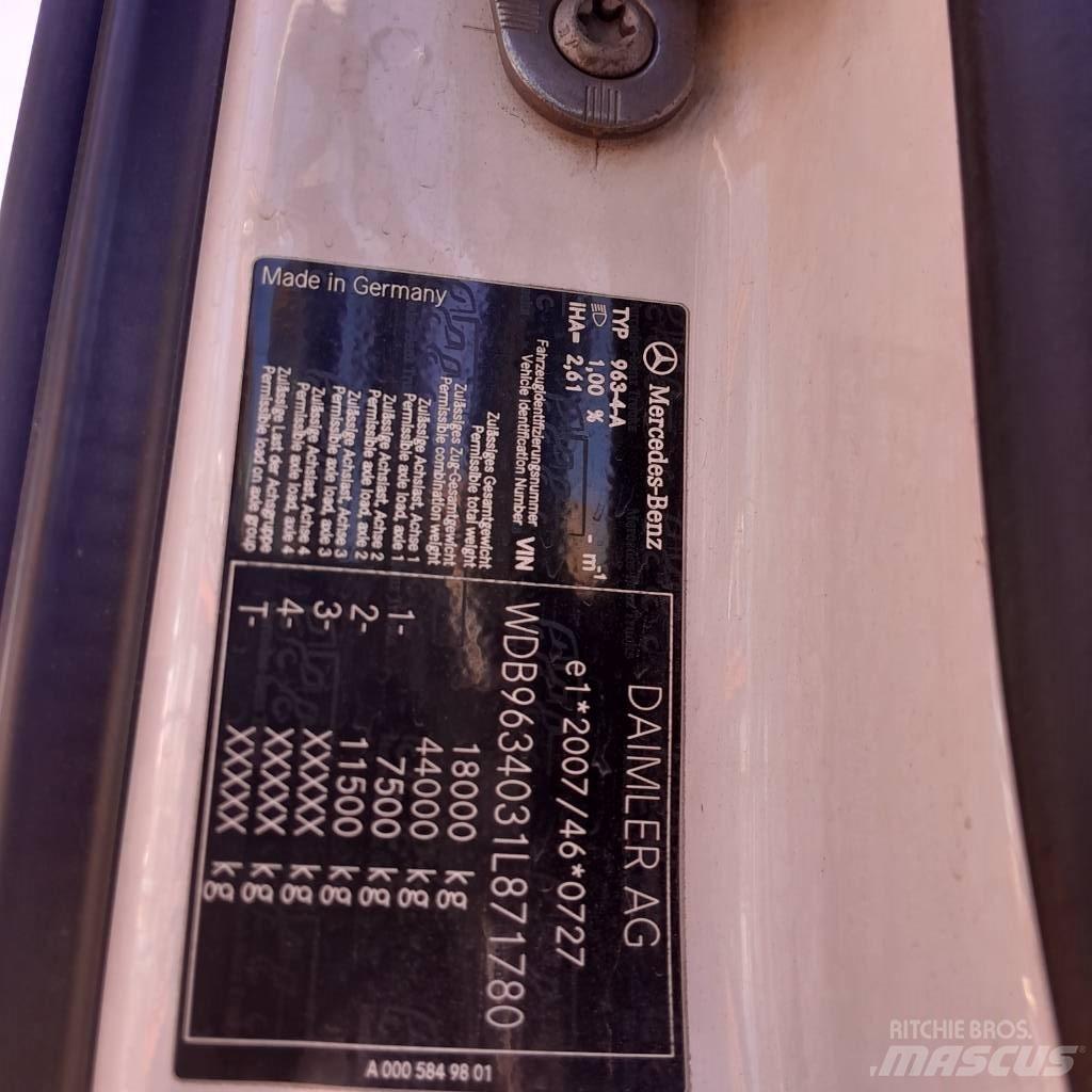 Mercedes-Benz 1842 Тягачі