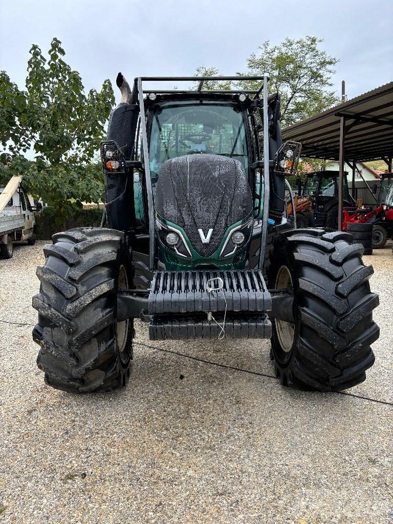 Valtra T 174 Трактори