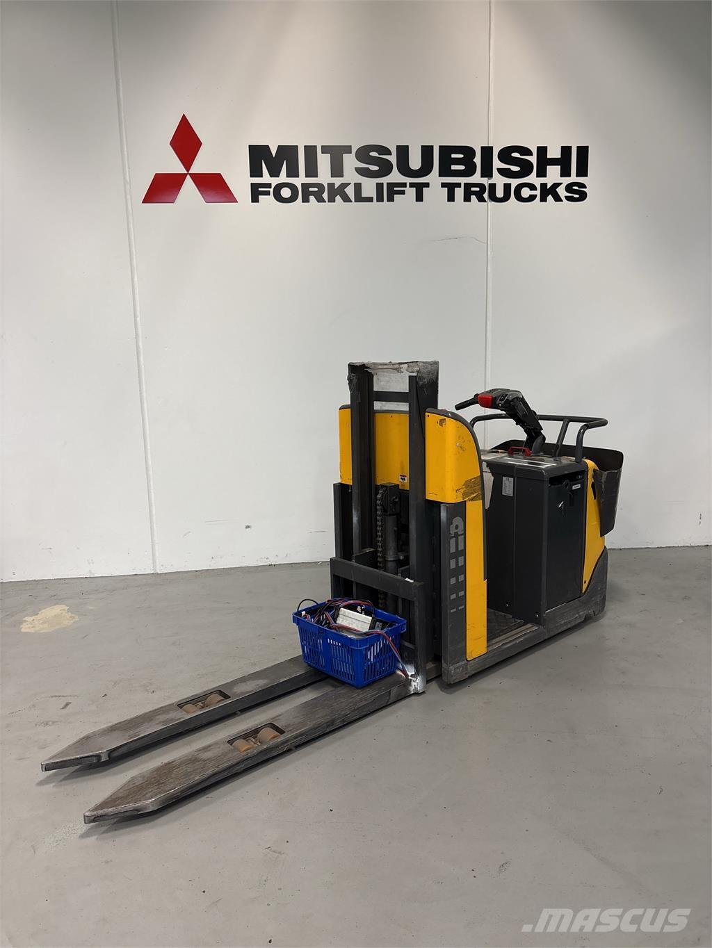 Atlet PPF120 Підбирачі замовлень з нижніх ярусів