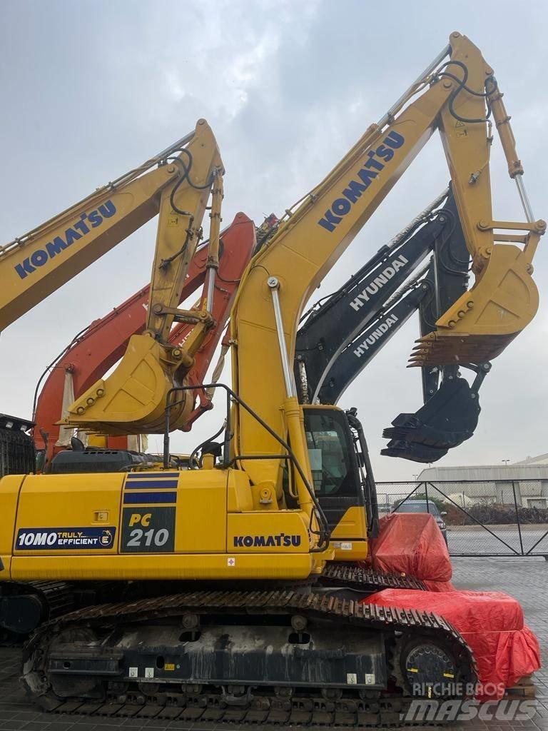 Komatsu PC210-10MO Гусеничні екскаватори