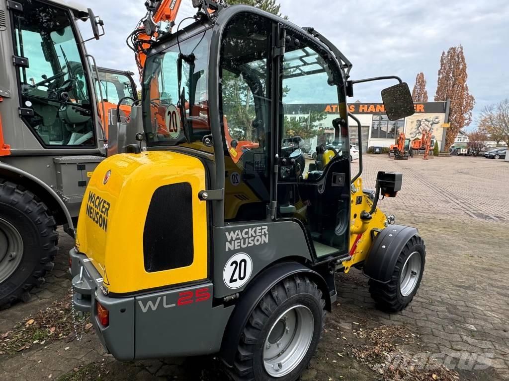 Wacker Neuson WL 25 Фронтальні навантажувачі