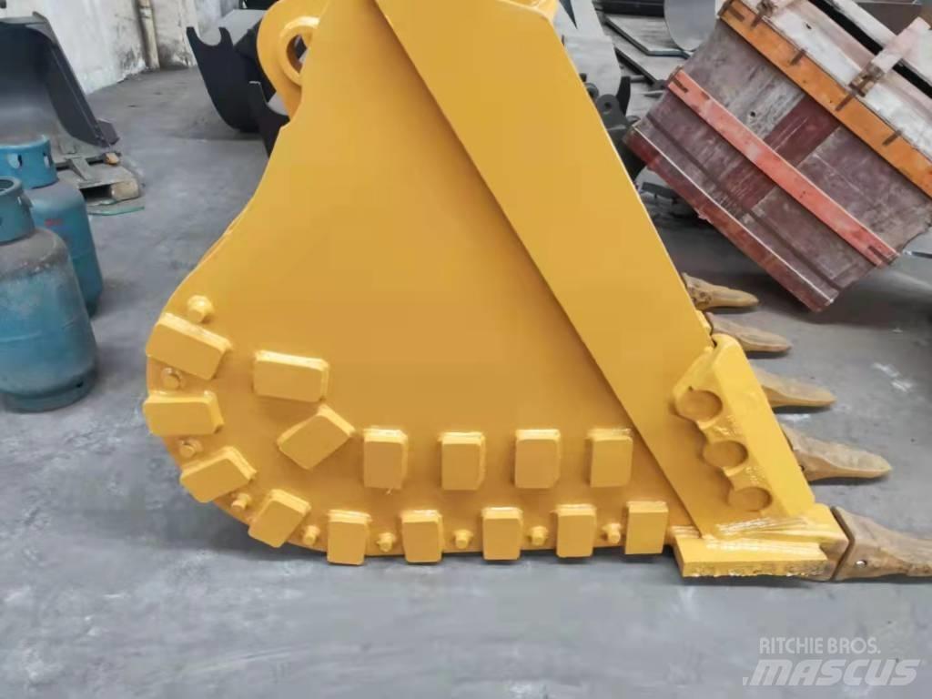 Komatsu PC200-8 Ковші
